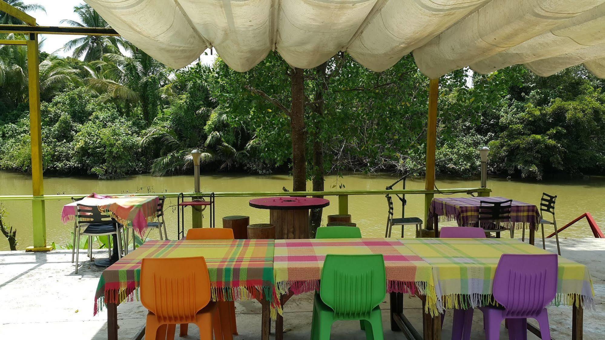 Promtawan Resort Surat Thani Zewnętrze zdjęcie